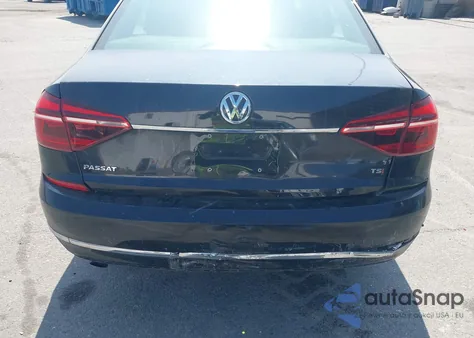 2017 Volkswagen Passat 1.8T S z USA, uszkodzony, nr VIN 1VWAT7A36HC072924